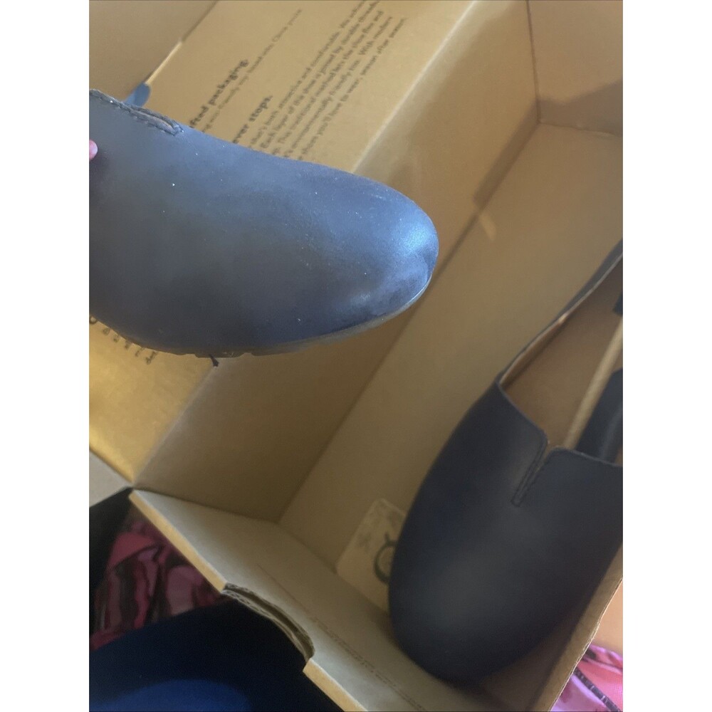Børn Sebra Leather Slip On Flats Dark Blue Women’s Comfort Size 7.5 M Minimalist - Picture 5 of 6